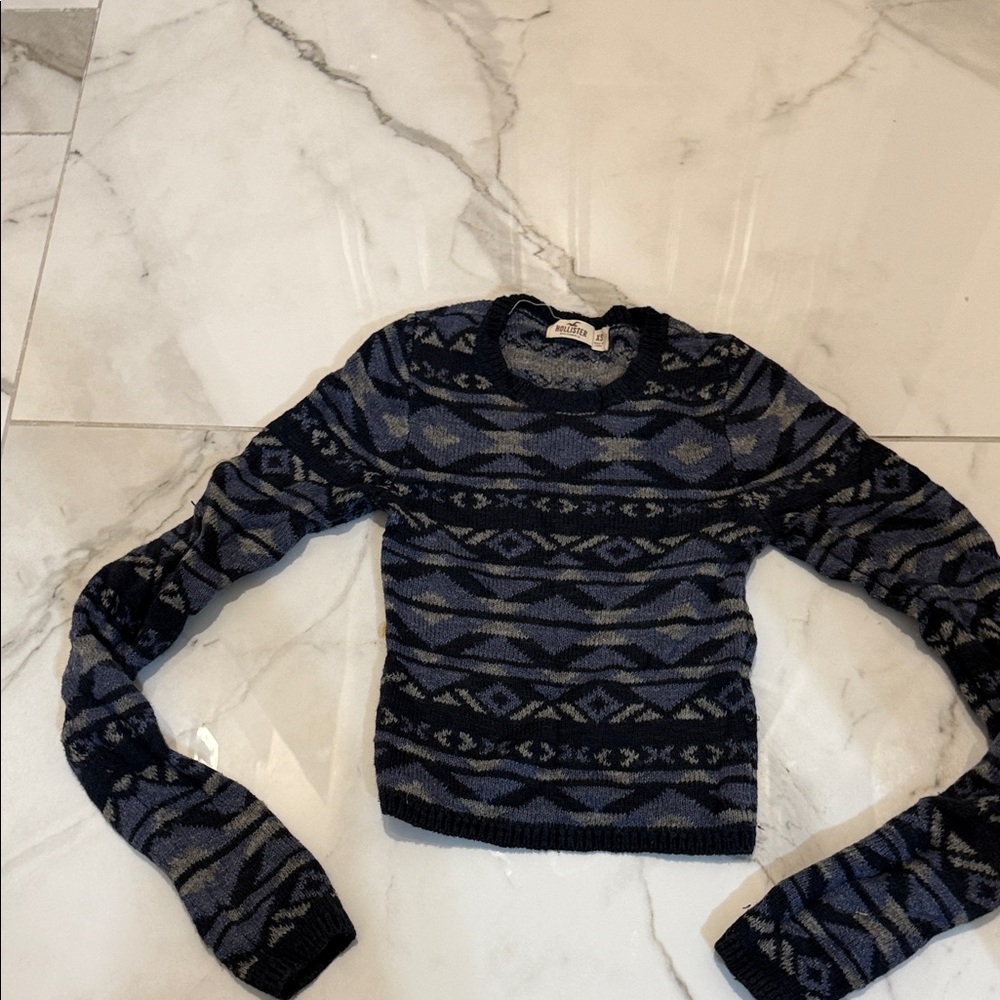 Vintage Hollister Navy and Gray Patterned Sweater